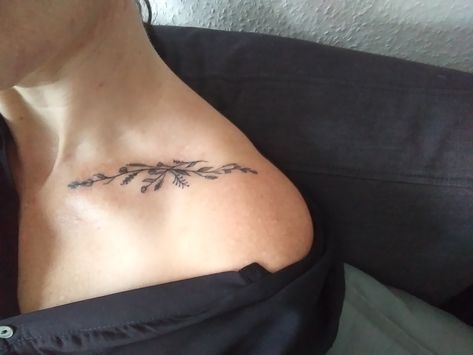 Clavicle fracture surgery scar coverup tattoo Clavicle Cover Up Tattoo, Tattoo To Cover Scar From Surgery Women, Neck Scar Tattoo Cover, Ankle Surgery Scar Tattoo, Back Scar Tattoo, Ankle Scar Tattoo Cover Up, Tattoo To Cover Scar From Surgery, Arm Scar Tattoo Coverup, Surgery Scar Tattoo