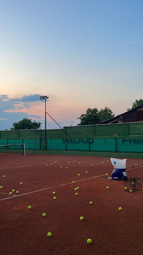 Tennis Vision Board Pictures, Clay Tennis Court Aesthetic, Rounders Aesthetic, Tennis Courts Aesthetic, Tennis Coach Aesthetic, Tenis Court Aesthetic, Tennis Asethic, Tennis Vibes Aesthetic, Tennis Clay Court