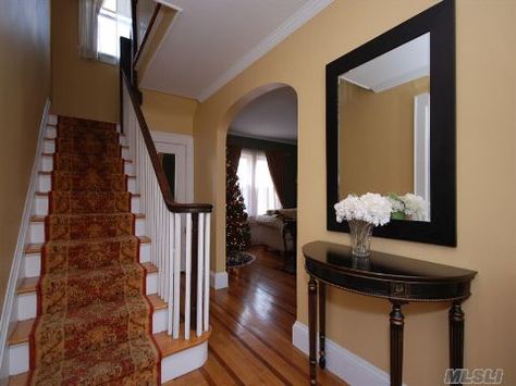 Chestertown Buff Benjamin Moore Chestertown Buff Benjamin Moore Wall Colors, Chestertown Buff, Den Makeover, Gold Paint Colors, Living Room Redo, Beige Kitchen, Interior Remodel, Benjamin Moore Colors, Kitchen Paint Colors