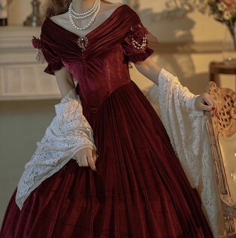 Gaun Abad Pertengahan, 파티 드레스, Old Fashion Dresses, Chique Outfits, Fantasy Dresses, Royal Dresses, Old Dresses, Fantasy Gowns, Fairytale Dress