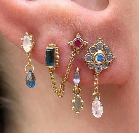 Earring Inspo, Body Jewelry Piercing, Dope Jewelry, Funky Jewelry, Jewelry Lookbook, Girly Jewelry, Jewelry Inspo, Dream Jewelry, Pretty Jewellery