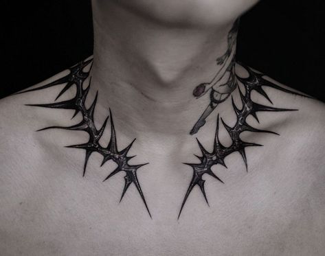 Chest Neck Tattoo, Thorn Tattoo, Emo Tattoos, Zelda Tattoo, Wicked Tattoos, Creepy Tattoos, Gothic Tattoo, Tattoo Style Drawings, Collar Bone Tattoo