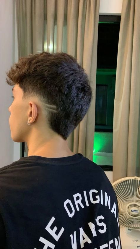 Very Short Hair Men, Taper Fade Curly Hair, Stylish Mens Haircuts, Drop Fade Haircut, Mohawk Hairstyles Men, Mens Haircuts Short Hair, Burst Fade, Boy Haircuts, Easy Hair Cuts