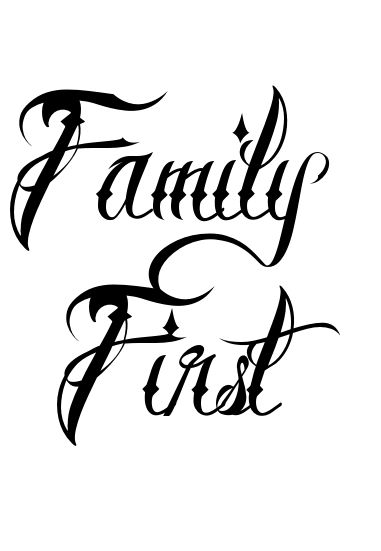 Calligraphie « Family First » · Fond Noir Tattoo 186 Logos, Family First Tattoo, Family Cursive, Noir Tattoo, Tattoo Banner, Cursive Tattoo, Half Sleeve Tattoo Stencils, Ems Tattoos, Family Sketch