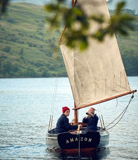 Swallows And Amazons, The Famous Five, Favorite Sibling, 19 August, Classic Boat, Classic Boats, Swallows, Mountain Lake, Summer Holidays