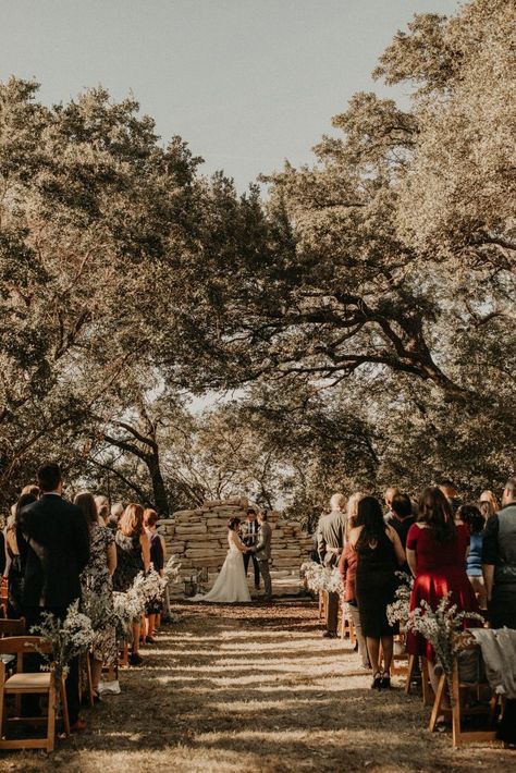 Top 10 Micro Wedding Venues in Austin, Texas - Nikkolas Nguyen Micro Wedding Venues, Ceremony Decorations Outdoor, Very Small Wedding, Modern Wedding Ceremony, Small Weddings Ceremony, House On The Hill, Romantic Wedding Ceremony, Smallest Wedding Venue, Austin Wedding Venues