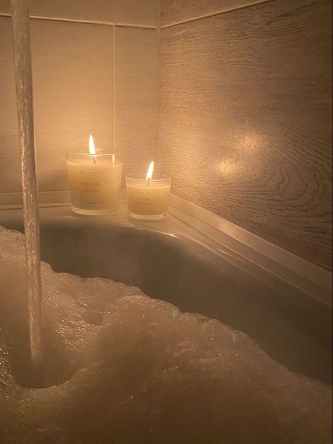 Bubble Bath Aesthetic, Aesthetic Bath, Bath Aesthetic, Tub Time, Night Time Routine, Foto Ideas Instagram, Night Routine, Bubble Bath, Girls Life