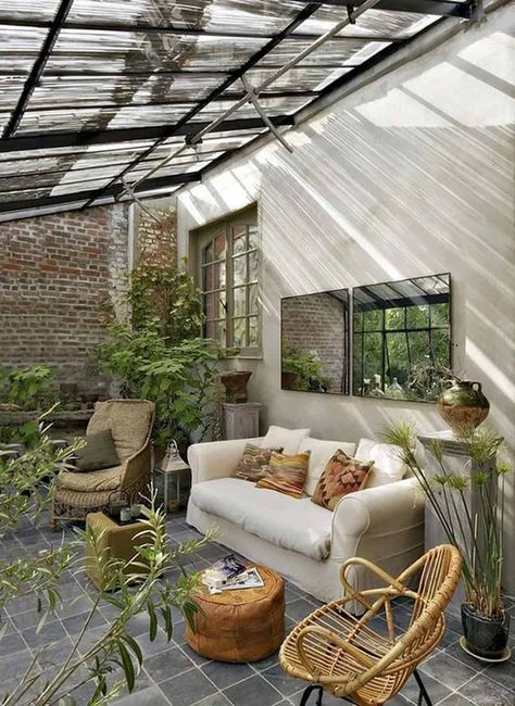 35+ Amazing conservatory greenhouse ideas for indoor-outdoor bliss Design Per Patio, Lots Of Plants, Indoor Balcony, Balcony Design Ideas, Patio Interior, Balcony Design, House Extensions, Outdoor Rooms, Design Case