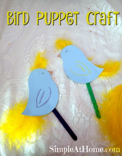 This cute and easy bird puppet craft is a great way to entertain and help your child learn at the same time. Try building your birds a nest. Bird Puppet Craft, Stick Puppet, Bird Puppet, Bird Craft, Puppet Craft, Library Crafts, Easy Bird, Homeschool Lesson Plans, Homeschool Freebies