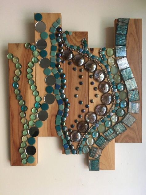 Mosaic On Wood, Abstract Mosaic Art, Mosaic Wall Hanging, Mosaic Art Diy, Mixed Media Mosaic, Mosaic Garden Art, Mosaic Art Projects, Mosaic Tile Art, Glass Mosaic Art