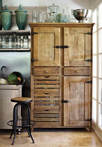 Storage And Organization Dapur Rustic, Organiser Cucina, Rustic Kitchen Cabinets, Pantry Cupboard, Smart Tiles, Herringbone Backsplash, Rustic Storage, Farmhouse Decoration, Pantry Storage