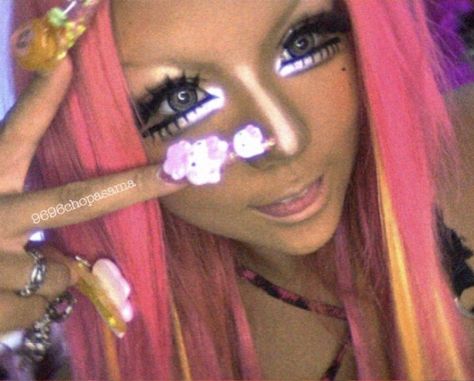 Gyaru Make, Ganguro Gyaru, Ganguro Girl, Gyaru Aesthetic, Agejo Gyaru, Sweet 16 Outfits, Gyaru Makeup, Hime Gyaru, Fashion Gal