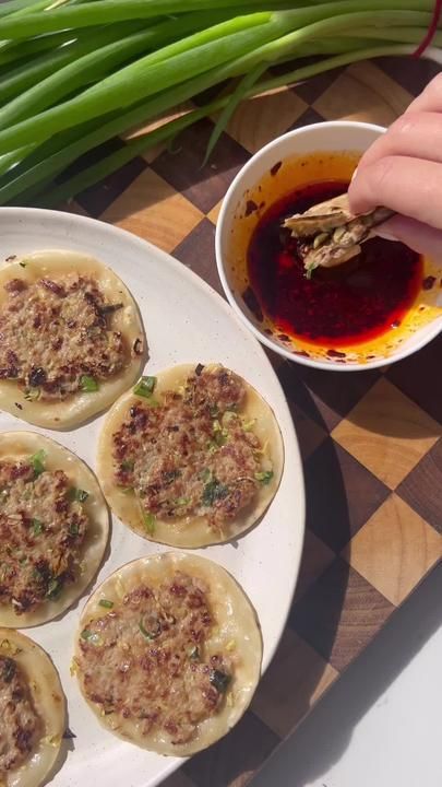 SMASH GYOZA 🥟 #dumplings #recipe | smashed gyoza | TikTok Smashed Dumplings, Smashed Gyoza, Smash Gyoza, Smash Dumplings, Gyoza Dumplings Recipe, Gyoza Dumplings, Healthy Fruit Snacks, Beef Rice, Easy Healthy Eating