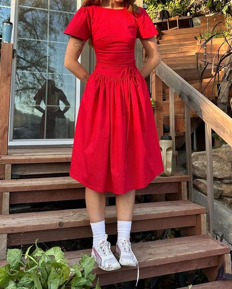 Ella Mae | The Monday Dress in Garnet Pinstripe ~ Sustainably made in LA with deadstock fabric | Instagram Red Dresses Casual, Red Aesthetic Outfit, Long Dress Outfit, Dress Outfits Ideas, Long Casual Dress, Garnet Dress, Red Dress Casual, Red Summer Dress, Deadstock Fabric