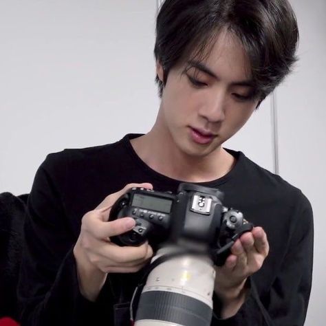 Seokjin Bts, Worldwide Handsome, Korean Men, Bts Jin, Bts Boys, Bts Pictures, Kim Seokjin, Boyfriend Material, Kim Namjoon