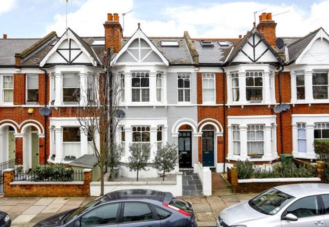 British Home Exterior, English House Exterior, Edwardian Terrace, English Style House, Terrace House Exterior, Townhouse Exterior, Victorian Terrace House, English Architecture, British Home