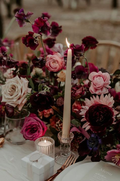 Moody Dusty Rose Wedding, Mulberry Wedding Decor, Berry Color Palette Wedding, Wine And Pink Wedding, Red And Pink Wedding, Pink And Burgundy Wedding, Dark Red Wedding, Alaskan Wedding, September Wedding Flowers