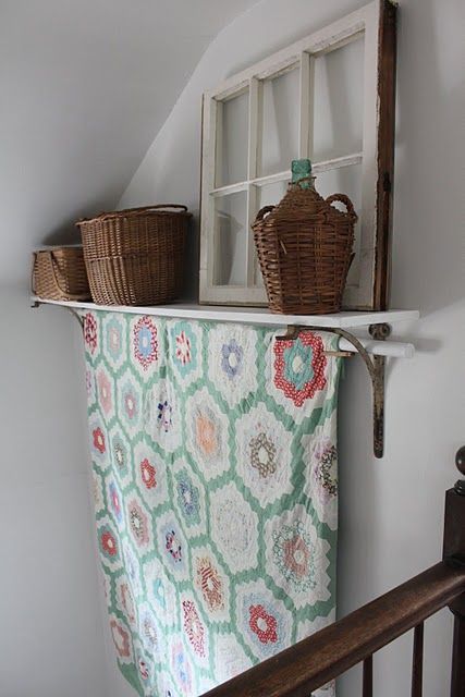 Creative Ways to Hang Quilts Quilt Hangers, Quilt Display, Quilt Rack, Hanging Quilts, Quilts Decor, Bedroom Quilts, Home Storage Solutions, Quilt Storage, Pretty Quilt