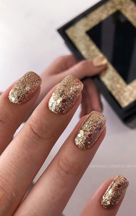 Edible gold glitter