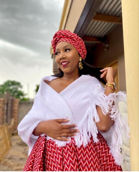 Lobola Outfits Woman Dresses Zulu, Phinifa Designs, Lobola Outfits Bridesmaids, Lobola Negotiations, Makoti Dresses African Women, Lobola Outfits Woman Dresses, Lobola Dress, Makoti Attire, Setswana Traditional Dresses