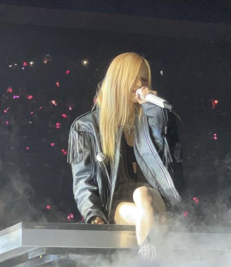 Rosé Aesthetic Blackpink, Rosé Core, Bp Rosé, Rose And Rosie, Rosé Aesthetic, Pink Tour, Born Pink World Tour, Park Rosé, Rose Park