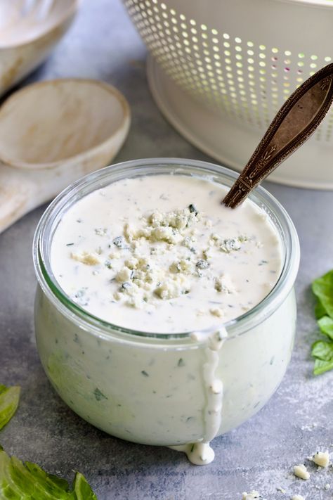 Buttermilk Blue Cheese Dressing, Blue Cheese Dressing Recipe, Cheese Salad Dressing, Blue Recipes, Blue Cheese Salad, Salad Aesthetic, Fruit Salad Recipe, Blue Cheese Dressing, Clam Recipes