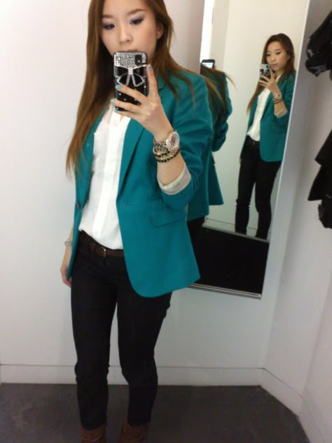 Teal Blazer Turquoise Blazer Outfit, Teal Blazer Outfit, Green Cardigan Outfit, Green Blazer Outfit, Turquoise Blazer, Teal Jeans, Blazer Verde, Teal Blazer, Casual Work Attire