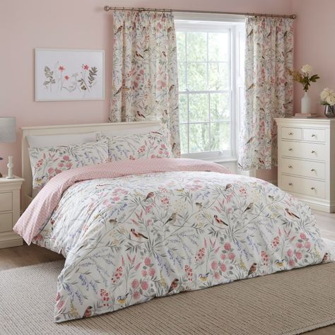 The DandD Caraway Pink Duvet Cover Set is a stunning addition to any bedroom. Featuring gorgeous garden birds resting on a beautiful pink and lilac floral backdrop, this bedding set is printed onto an ivory background. Made from easy care poly cotton, it is both beautiful and practical. Pink Duvet Set, Blush Pink Bedding, Girls Pink Bedding, Pink Bedding Set, Floral Bedding Sets, Pink Duvet, Contemporary Duvet Covers, Girls Bedding Sets, Pink Duvet Cover