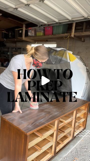 Repaint Laminate Furniture, How To Remove Laminate From Furniture, Redo Laminate Table Top, Laminate Furniture Flip, Spray Paint Laminate Furniture, How To Refinish Laminate Furniture, How To Paint Over Laminate Furniture, Refinish Laminate Furniture, Laminate Dresser Makeover Diy