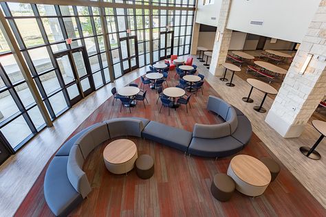 This stunning student commons is just one of the fabulous rooms that #HertzFurniture designed and installed this summer at UME Prep High School in TX.  More and more schools are creating shared commons areas to give students a comfortable place to study, eat, or just chill. School Study Room Design, School Lounge Area, Student Common Room Design, Study Room For Students, High School Lounge Area, School Hangout Area, School Lounge Design, Student Lounge Ideas Schools, School Lounge Ideas