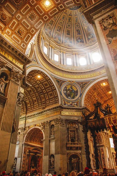 Cathedral Architecture, Churches In Rome, Church Aesthetic, Roman Church, Rome Travel Guide, Old Country Churches, St Peters Basilica, Beautiful Churches, St Peters