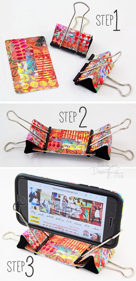 Binder Clip Hacks, Diy Phone Stand, Desk Phone Holder, Iphone Holder, Iphone Stand, Binder Clips, Cool Ideas, Paper Clips, Cell Phone Holder