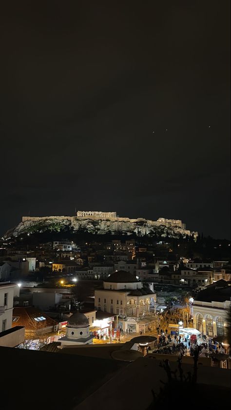 Athens Wallpaper, Athens Greece Beaches, Best Wallpaper Hd, Greece Beach, Night Scenery, Best Wallpaper, Europe Summer, Night Vibes, Wallpaper Collection