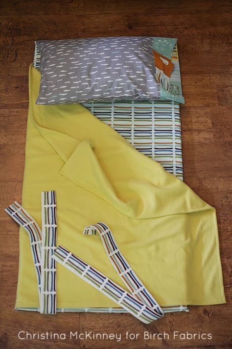 Here's another in a long line of amazingness from my friend, Christina McKinney. This time Christina shows us how to create our very own t... Kids Sleeping Bag Pattern, Nap Mat Pattern, Nap Mat Tutorial, Baby Nap Mats, Sleeping Bag Pattern, Nap Mat Covers, Kids Nap Mats, Nap Mats, Toddler Nap Mat