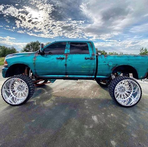 2,628 Likes, 18 Comments - Wide Wheels Only™️ (@widewheelsonly) on Instagram: “Keep it Wide🚧 @bug_bmx  • FOLLOW US: @widewheelsonly • #wwo #widewheelsonly #offroad #forgedwheels…” Diesel Pickup Trucks, Dodge Diesel Trucks, Dodge Diesel, Cummins Trucks, Chevy Diesel Trucks, Trucks Lifted Diesel, Custom Pickup Trucks, Lifted Chevy Trucks, Chevy Pickup Trucks