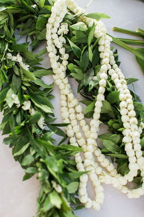 Pikake Lei Wedding, Wedding Haku Lei, Hawaiian Wedding Traditions, Haku Lei Wedding, Groom Lei, Hawaii Marriage, Hawaii Leis, Wedding Leis, Hawaii Bride