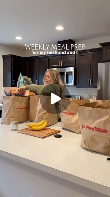 fitness | adventure | wellness - Mackenzie on Instagram: "Another week, another high protein, simple ingredient meal prep for my husband and I! We prep to feel good for LIFE ✨

C0mment SPOOKY and LIKE this post if you want the recipes! 🎃

If you are struggling with getting meals prepped for the week, I encourage you to think of it as an investment! Taking the time to prep and NOT taking the time to prep both have an outcome! Taking that 1-2 hours to get yourself set up for the week is going to pay off SO MUCH MORE than 1-2 hours spent watching TV or scrolling on your phone! Even better if you can get your partner involved to help with the load! 👏🏼 

#mealprep #mealprepmonday #farmtofork #limitedingredients #dairyfree #glutenfree  #juice #wellnessshots #sundaymealprep" Ingredient Meal Prep, Meal Prep For The Week High Protein, Simple Ingredient Recipes, Wellness Shots, Sunday Meal Prep, Meal Prep For The Week, Watching Tv, Meals For The Week, High Protein