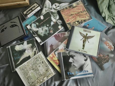 Nirvana, Vinyl Cd, The Smiths, Weezer, Music Aesthetic, Music Covers, Ac Dc, My Vibe, Music Stuff