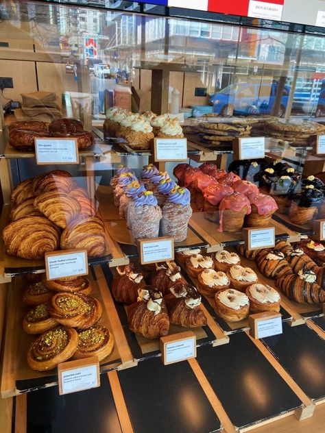 Opening A Bakery, Bakery Shop Design, Bakery Interior, Bakery Design Interior, Breakfast Cafe, Dragon Nest, Coffee Shop Aesthetic, Baking Business, Bakery Design