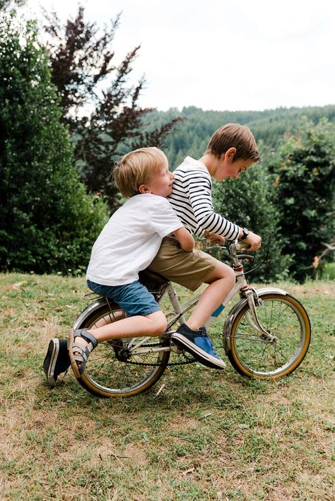 Affirmation Cards For Kids, Boosting Confidence, Riding Bike, Cards For Kids, Human Poses, Kids Ride On, Pose Reference Photo, Affirmation Cards, Art Poses