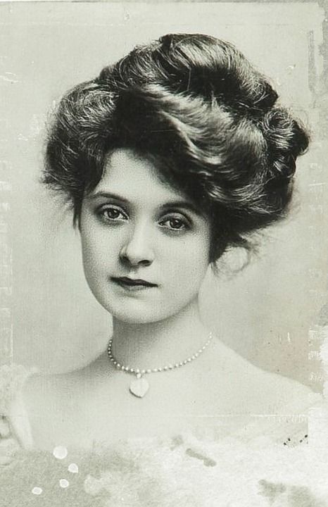 Gibson Girl Hair, Ladies Portrait, Charles Dana Gibson, Idda Van Munster, Billie Burke, Edwardian Hairstyles, Good Witch, Exotic Women, Gibson Girl