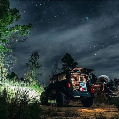 Offroad Photography, Jeep Photography, Watching The Stars, Jeep Adventure, Where The Sidewalk Ends, Jeep Wave, Jeep Camping, Offroad Jeep, Jeep Lover