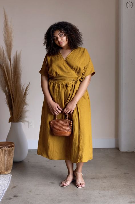 Plus Size Street Style, Cocoon Dress, Look Plus Size, Look Retro, Dress Modern, Wrap Dresses, Linen Skirt, Modern Dress, Mode Inspo