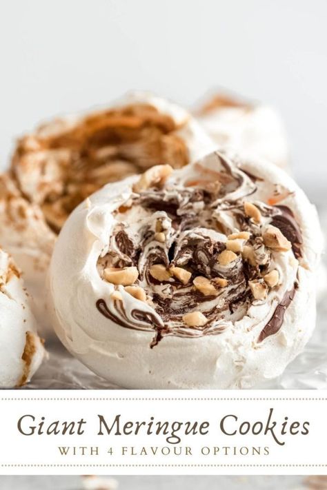 Giant Meringue Cookies Flavoured Meringues, White Recipes, Meringue Cookie Recipe, Meringue Desserts, Meringue Kisses, Meringue Recipe, Pavlova Recipe, Giant Cookie, Cookie Swap