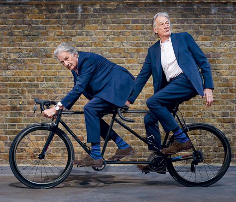 Paul Smithon how his tandem bike came to life, designed in collaboration with Mercian for Wallpaper* Handmade X exhibition in Milan. Paul Smith Shoes, Tandem Bicycle, Tandem Bike, Hipster Man, For Wallpaper, Milan Design Week, Mens Winter Fashion, Mens Fashion Summer