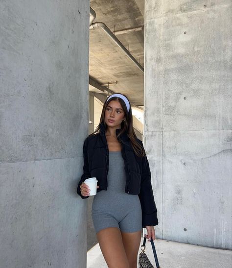 Grey Jumpsuit Outfit Casual, Gray Headband Outfit, Head Band Outfits, Grey One Piece Jumpsuit Outfit, Grey Headband Outfit, Head Bands Aesthetic, Headband Outfit Summer, Grey Jumpsuit Outfit, Head Band Outfit