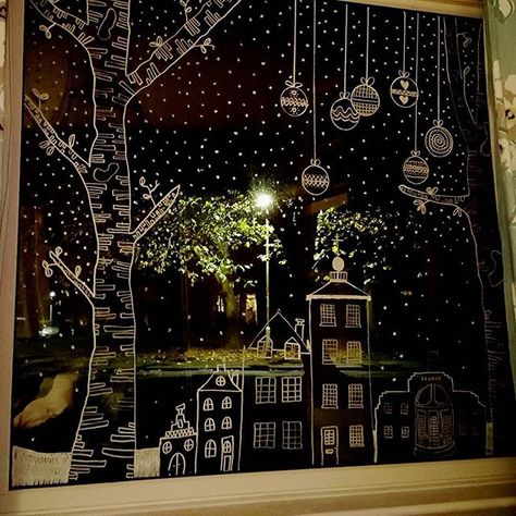 chalk pen festive window art. Christmas Window Painting, Window Drawing, Christmas Window Display, Winter Window, Christmas Chalkboard, Christmas Window Decorations, Christmas Window, Window Art, Window Painting