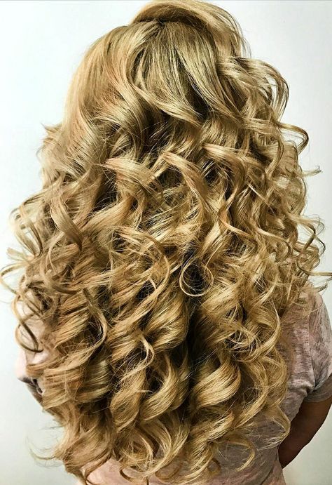 Friday Barnes, Blonde Ringlets, Perm Long Hair, Spiral Perm Long Hair, Updo Curly Hairstyles, Blonde Hair With Fringe, Long Hair Curls, Barbie Characters, Hair Long Curly