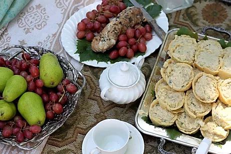 A Regency Picnic | thitherjaneausten A Regency Picnic | thitherjaneausten Regency Picnic, Regency Ball, Breakfast Platter, Fall Picnic, Picnic Wedding, Food History, Picnic Food, Regency Era, Serving Spoons