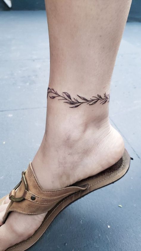 Ankle Tattoos For Women Anklet, Wrap Around Ankle Tattoos, Anklet Tattoos For Women, Ankle Band Tattoo, Ankle Tattoo Men, Leg Band Tattoos, Cute Ankle Tattoos, Ankle Tattoo Designs, Ankle Bracelet Tattoo